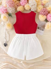 SHEIN Elladie kids 两件套女童针织红色无袖背心，饰有白色五瓣花，搭配米色褶皱花朵短裤，时尚夏季套装 - 紅色 - 查看 2