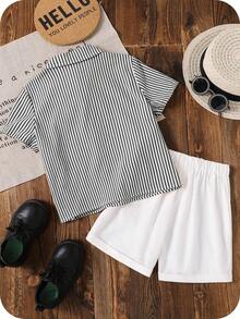 SHEIN 两件套，价格实惠，休闲运动学院风，彩色条纹缎带装饰Polo领短袖衬衫搭配卡其色梭织短裤，适合日常穿着、运动、郊游、校园活动、聚会、节日庆典、拍照、返校季、春夏穿着。 - 黑與白 - 查看 2