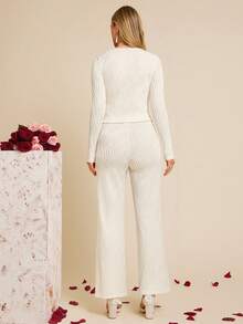 Amorya 女士优雅新款针织提花收腰上衣和裤子两件套 情人节套装 女士优雅裤装套装 女士两件套服装 女士裤装两件套 奶油色两件套 春假服装 奶油色上衣 奶油色套装 女士白色开衫 开衫嘉年华服装 女士适合春夏嘉年华的白色套装 女士两件套休闲套装 女士裤装夏季套装 婚礼裤装 - 杏色 - 查看 9