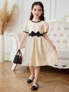 SHEIN Elladie kids 女童休闲荷叶边领泡泡袖腰部松紧下摆撞色连衣裙，轻薄面料，甜美可爱，适合夏季度假 - 米色 - 查看 5