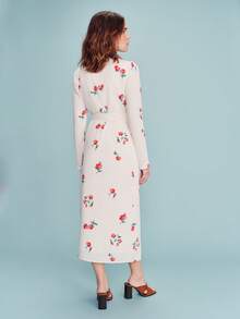 lacRébo 奶油黄长款梭织裹身连衣裙，饰以红色花卉印花图案，复古优雅的春夏法式巴黎风情。 - 米色 - 查看 2