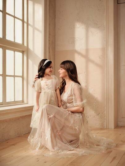 SHEIN Girls Princess Embroidered Dress, Apricot Princess Dress, Pageant Gown, Stage Performance, Middle East, Birthday Party, Wedding Holiday Dress, Looks More Cute And Playful Mother And Daughter Matching Dresses Cream Dresses For Girls Ivory Dress Girls Champagne Kids Dress Floral Embroidered Dresses,Mommy And Me Matching Outfits (2 Pieces Sold Separately)