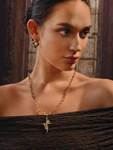 Glisma 18K镀金玫瑰十字项链，休闲复古配饰，西部珠宝，老钱风格，哥特风，吊坠项链，宝石，送给妈妈/女士/女孩/母亲的礼物，高级，性感/优雅，适合夏季/海滩/舞会，多层/宝石/串珠/水晶，吊坠/粗款 - 金色 - 查看 3