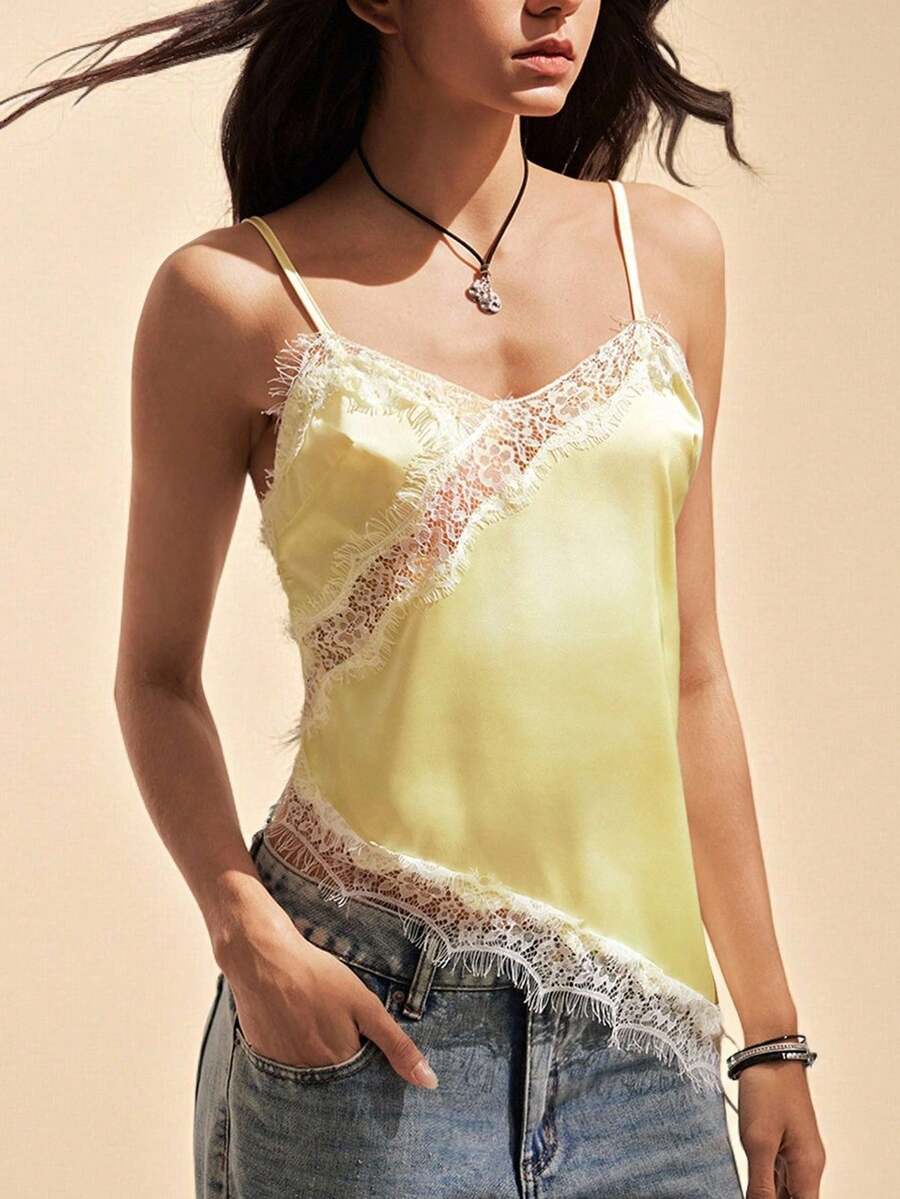 Easelle 女士蕾丝拼接不对称下摆时尚百搭派对吊带背心 - 淡黃色 - 查看 1