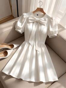 Franclia 女士休闲/可爱/优雅白色圆领短款泡泡袖蝴蝶结装饰修身短款连衣裙，适合夏季/春季穿着，日常穿着/度假/约会/办公着装 - 白色 - 查看 5