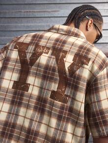 AXEPEAK 男士多尺码翻领短袖宽松印花侧缝拼接衬衫 - 卡其色 - 查看 2