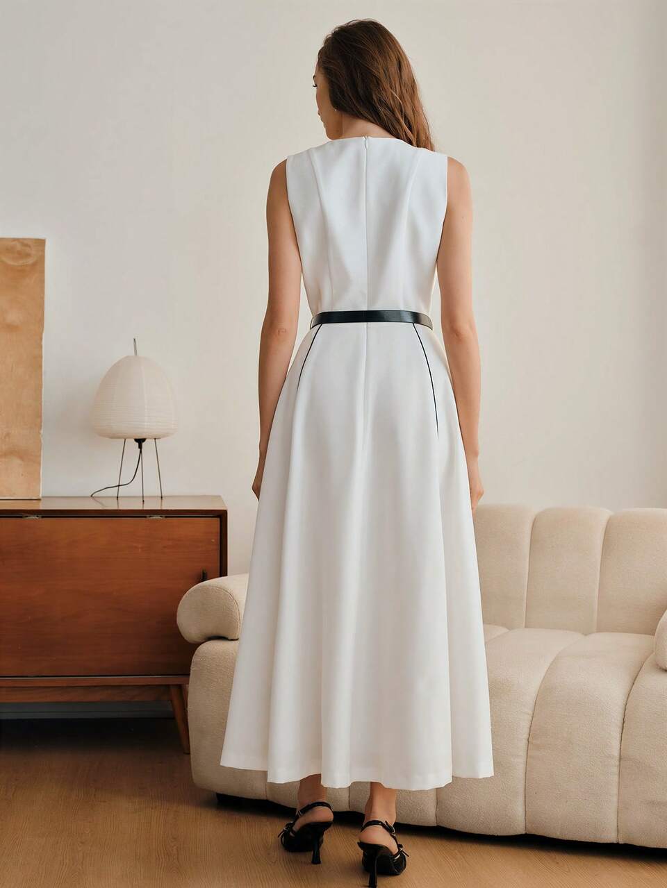 Anewsta Vestido de mujer elegante de verano en blanco y negro con cuello en V sin mangas, estilo vintage de resort con cintura vasca ceñida, vestido midi blanco de línea A para fiesta de té