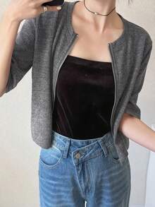 Áo thun nữ cổ tròn, chất liệu vải có họa tiết, dáng rộng, nhuộm tie-dye trang trí. - Xám - Xem 4