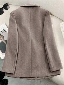 Franclia 优雅的2025秋冬新款西装外套，采用独特的领口设计，简约精致，收腰剪裁，时尚的深咖啡色，适合女性日常通勤穿着。 - 卡其色 - 查看 2