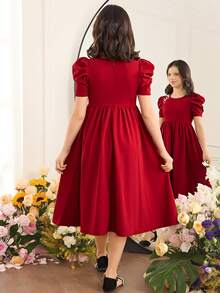 SHEIN 少女春夏休闲都市优雅时尚串珠羊腿袖拼接褶皱喇叭裙摆连衣裙 - 酒紅色 - 查看 2