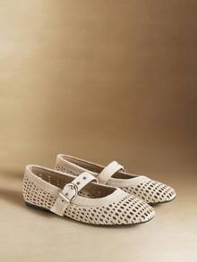 Rosivie Women's Hollow Out Buckle Design Casual Flat Shoes - Apricot - View 3