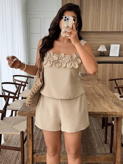 Weeklong Plus Size Women's Spring/Summer Square Neck Floral Decor Short Casual Outfit