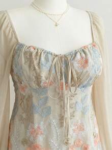 Soleia 大码女式刺绣长袖迷你连衣裙 - 杏色 - 查看 4