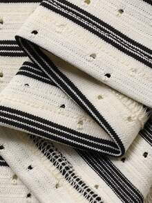 FRIFUL Women's Loose Casual T-Shirt With POLO Collar And All-Over Stripes - Black and White - View 4