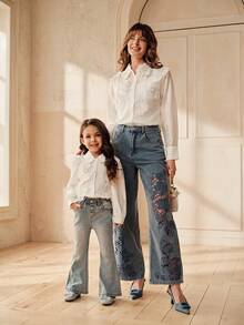 SHEIN 少女休闲度假风亮片仿珍珠灯笼袖白色衬衫，春秋季白色衬衫，花卉刺绣白色长袖衬衫，翻领衬衫，优雅母女装（2 件分开出售），母女装（2 件分开出售） - 白色 - 查看 2