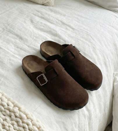 Calzado zuecos para mujer, cómodos acojinados por dentro suela antideslizante cinturón con hebilla. Modelo de moda, calzado para casa, oficina, salidas. Calzado estilo casual, sencillo, mujer bonita, sexy fashion. Top Seller, Ofertas. Calzado en color negro, beige, animal print, cafe y mas. El calzado perfecto para uso diario, de puesta fácil, uso en casa, oficina, trabajo. Willows