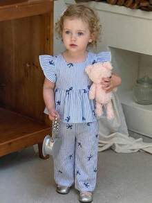 SHEIN 2 Stücke Baby Mädchen Frühling/Sommer Lässig gestreifte Rüschenärmel Schleife Webshirt Top und Hose Set Kleinkind Koordinationsanzug Baby Mädchen Prinzessin Lässig Hose Sets Blau und Weiß Outfit für Baby Mädchen Zweiteiler Baby Mädchen - Blau - Übersicht 1