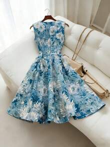SHEIN Franclia Đầm dệt jacquard cổ chữ V sâu, gợi cảm, dáng dài ngang gối, thích hợp cho kỳ nghỉ, dành cho nữ. Đầm hoa xanh dương, đầm hoa mùa xuân, đầm thanh lịch mùa hè, đầm hè dài đến đầu gối, đầm Hàn Quốc, đầm hoa, đầm thời trang, đầm hè xanh dương, đầm hè thanh lịch, đầm hoa xanh dương, đầm xuân xanh dương, đầm dự tiệc vườn, đầm trà chiều, đầm biển, đầm xuân nữ, đầm hè nữ, đầm nữ, đầm lễ Phục sinh nữ, đầm ấn tượng, đầm hoa nữ, đầm xuân hè, đầm xếp ly, đầm đáng yêu. - Màu xanh lam - Xem 2