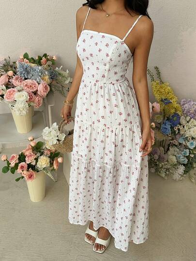 Franclia Women's Floral Sundress For Leisure And Relaxation, Beach Vacation Dress, Elegant Women's Dress, Summer Beach Attire.