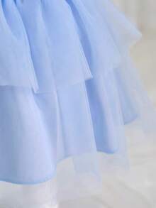 SHEIN 女婴夏季两件套，返校季适用，适合6个月至3岁宝宝，蓝色玫瑰网纱无袖上衣搭配松紧腰蝴蝶结半身裙，柔软可爱，适合春夏休闲穿着，也是一份贴心的礼物。 - 藍色 - 查看 2