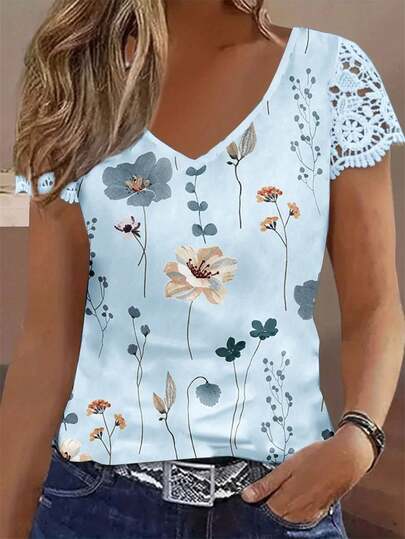 EMERY ROSE Women's Summer Holiday Floral Printed Lace Short Sleeve Casual T-Shirt With V-Neck Mother Day Outfit Summer Clothes Graphic Tees Women Tops