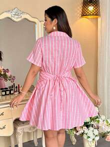 Vionelle 大码不对称休闲优雅衬衫领交叉腰带粉色条纹连衣裙，春夏款 - 粉色 - 查看 2