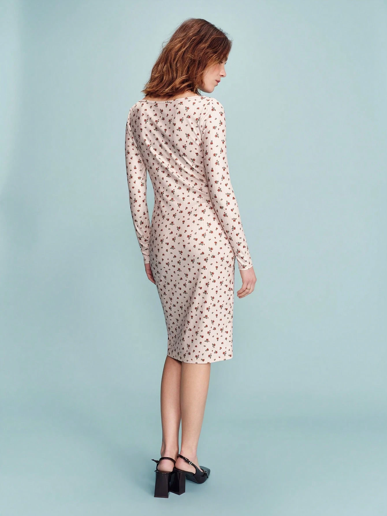 Vestido midi de manga larga con estampado floral vintage, ajuste ceñido, detalles con botones en la parte delantera, estilo romántico y francés, vestido midi con estampado floral para primavera y verano