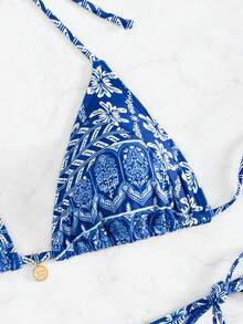 Swim Vcay Summer Beach Floral Printed Swimwear Set - Blue and White - View 3