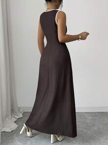 Siren Gaze Women's Elegant Sleeveless V-Neck Dress With Contrast Trim - Brown - View 2