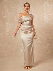 Lumalex 简约复古闪亮假日派对装扮，适合锐舞节、郊游、游泳度假、波西米亚风、户外、婚礼季、宴会、成人礼、海滩、海边、海滩度假、复活节、波西米亚风海滩户外婚礼派对、成人礼、返校派对等场合。女士纯色杏色优雅高贵缎面连衣裙，褶皱不对称修身优雅连衣裙，单肩褶皱装饰修身长裙，单肩连衣裙，单袖连衣裙，杏色连衣裙，新年连衣裙，宰牲节派对连衣裙，酒红色连衣裙，垂褶连衣裙，女士优雅连衣裙，舞会礼服，结婚纪念日，春节派对季，情人节，感恩节装扮，新年夜锐舞节，正式舞会礼服，音乐会派对宴会礼服，晚礼服，情人节约会 - 香檳色 - 查看 4