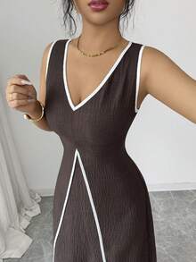 Siren Gaze Women's Elegant Sleeveless V-Neck Dress With Contrast Trim - Brown - View 5