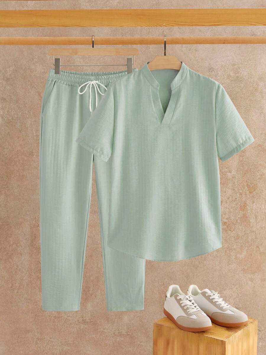 HIMLAND 男士纯色缺口领短袖T恤和抽绳腰斜插口袋长裤套装 - 綠色 - 查看 1