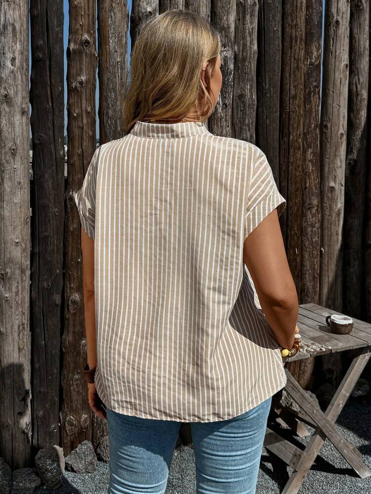 SHEIN LUNE CURVE 大码女式梭织休闲夏季度假衬衫 - 卡其色 - 查看 2