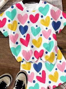 2件套少女休闲可爱爱心印花短袖T恤短裤套装，适合夏季穿着