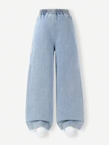 这款少女宽松做旧牛仔裤，复古别致的休闲学院风，推荐用于中东情人节。浅蓝色水洗牛仔布，散发着柔和的春日气息。弹性腰带设计，阔腿廓形，垂坠感十足，适合各种身材，打造轻松随意的造型。两侧饰有3D立体刺绣蝴蝶结，闪亮的亮片和珠子在阳光下熠熠生辉，将甜美元素与休闲牛仔完美融合，四季皆宜。 - 淺色水洗藍 - 查看 2