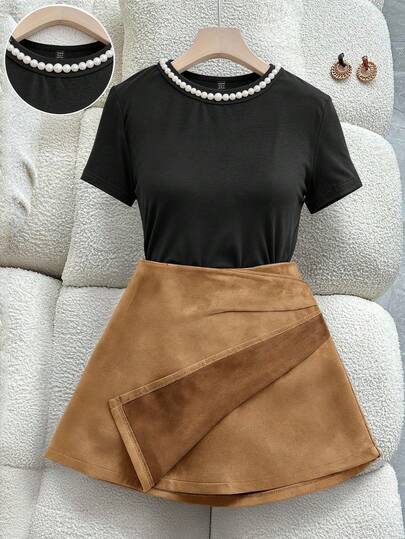 Franclia Women's Elegant And Casual Black Round Neck Pearl-Embellished Short-Sleeved Ribbed Top And Khaki Suede Faux Two-Piece Shorts, With A Free Belt. Suitable For Spring, Summer Holidays, Beachwear, Casual Women's Sets, And Elegant Two-Piece Outfits.