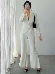 DAZY Bộ vest nữ thanh lịch màu trơn gồm áo blazer xếp ly và quần ống loe, thích hợp cho mùa xuân/hè, váy dự tiệc cưới. - Màu be - Xem 6