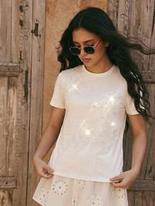 Camiseta de manga corta elegante y lujosa con flores 3D y cuentas, versátil para adolescentes - Blanco - Ver 1