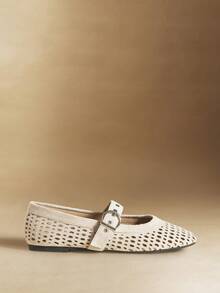 Rosivie Women's Hollow Out Buckle Design Casual Flat Shoes - Apricot - View 2