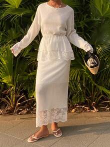 DAZY 女士度假风花卉蕾丝拼接落肩长袖上衣和中长裙两件套 - 白色 - 查看 4