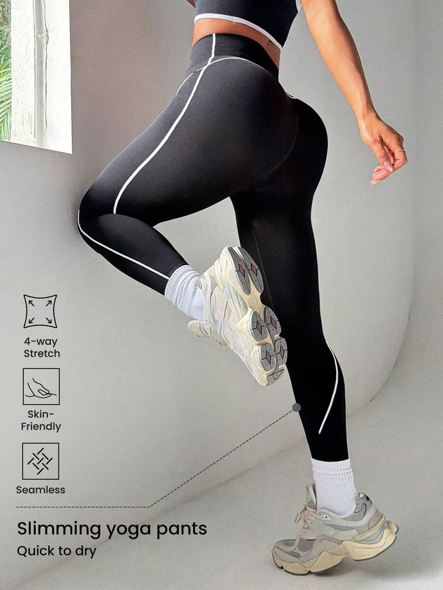 Dewbera Women's Black Seamless Line Leggings, Yoga 3/4 Pants, Autumn/Winter - Black and White - View 1