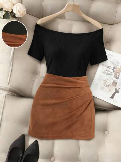Franclia Women's Fashionable And Casual Off-Shoulder Ribbed Knit Slim-Fit T-Shirt And Hip-Hugging Pleated Skirt Two-Piece Set, Women's Summer Set, Summer Holiday Outfit, Carnival Costume, Carnival Women's Clothing, Women's Casual Set, Black T-Shirt, Mini Skirt, Brown Skirt, Wrap Skirt, Short-Sleeved T-Shirt, Ribbed Knit T-Shirt, Suede, Fashionable And Versatile Set, Hip-Hugging Skirt, Loose T-Shirt, Stretchy And Comfortable, Off-Shoulder T-Shirt.Fashionable Casual Commuter Wear, Business Office Wear, Versatile And Stylish Everyday Casual Wear, Urban Teacher's Professional Attire