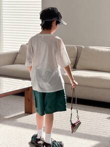 2pcs/Set Tween Boy White Summer Casual Graphic City Break Korean Style Loose Fit Round Neck Short Sleeve T-Shirt And Shorts Set For School Sports - Green - View 4