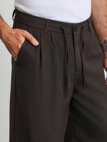 HUEFORM 男士休闲褶裥宽松阔腿裤，适合日常休闲穿着、周末外出、旅行、朋友聚会等场合。这款裤子是男士衣橱中不可或缺的百搭单品，也是送给男友或丈夫的绝佳礼物。男士宽松阔腿裤，日系男士阔腿裤 - 咖啡棕 - 查看 3