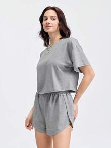 Loungeista 2 件女式新款微透明柔软舒适休闲运动沙滩套头衫圆领短袖侧开衩阔腿短裤套装，适合家居服 - 灰白色 - 查看 6