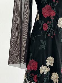 Soleia Váy ngắn chữ A thêu hoa lãng mạn cỡ lớn dành cho nữ, tay dài xòe, phong cách nghỉ dưỡng - màu đen - Xem 9