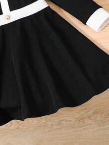 Emery Rose Kids Emery Rose Kids 少女休闲通勤优雅黑白撞色纽扣装饰荷叶边修身长袖连衣裙，秋冬16岁中长款女童连衣裙，少女优雅长袖连衣裙 - 黑與白 - 查看 7