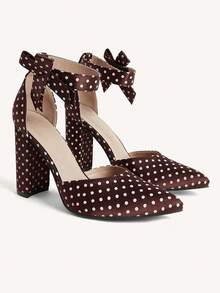 Caffè puntini bianchi