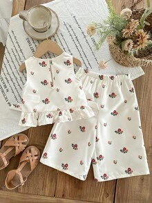 SHEIN Baby Girl Cute Ditsy Floral Ruffle Trim Camisole And Pants 2 Pieces Set, Summer - White - View 2