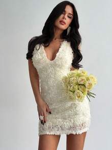 Firerie 女士优雅浪漫约会派对度假海滩下午茶连衣裙，奶油色3D立体花卉面料深V领无袖修身迷你连衣裙，适合婚礼、拍照、情人节约会、生日等场合。